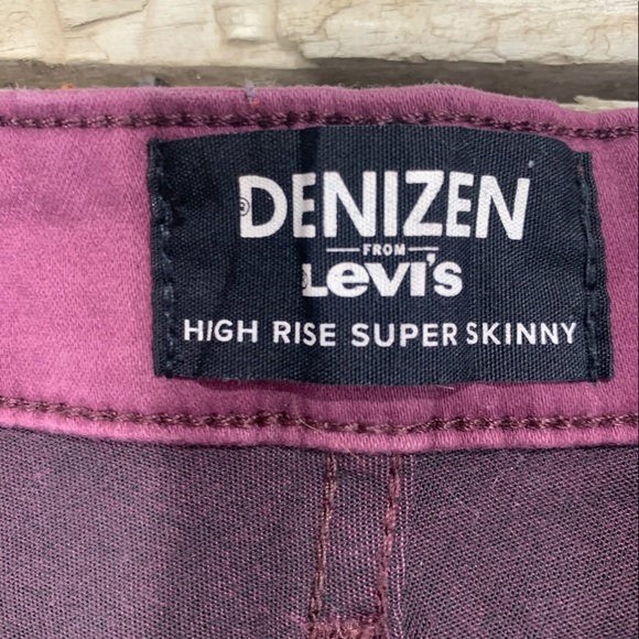 Levi’s Size 4 - Picture 3 of 4